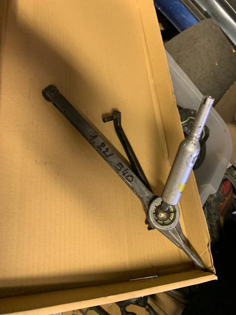 Levier de vitesses BMW E36-25111221540 LesAnciennes.com