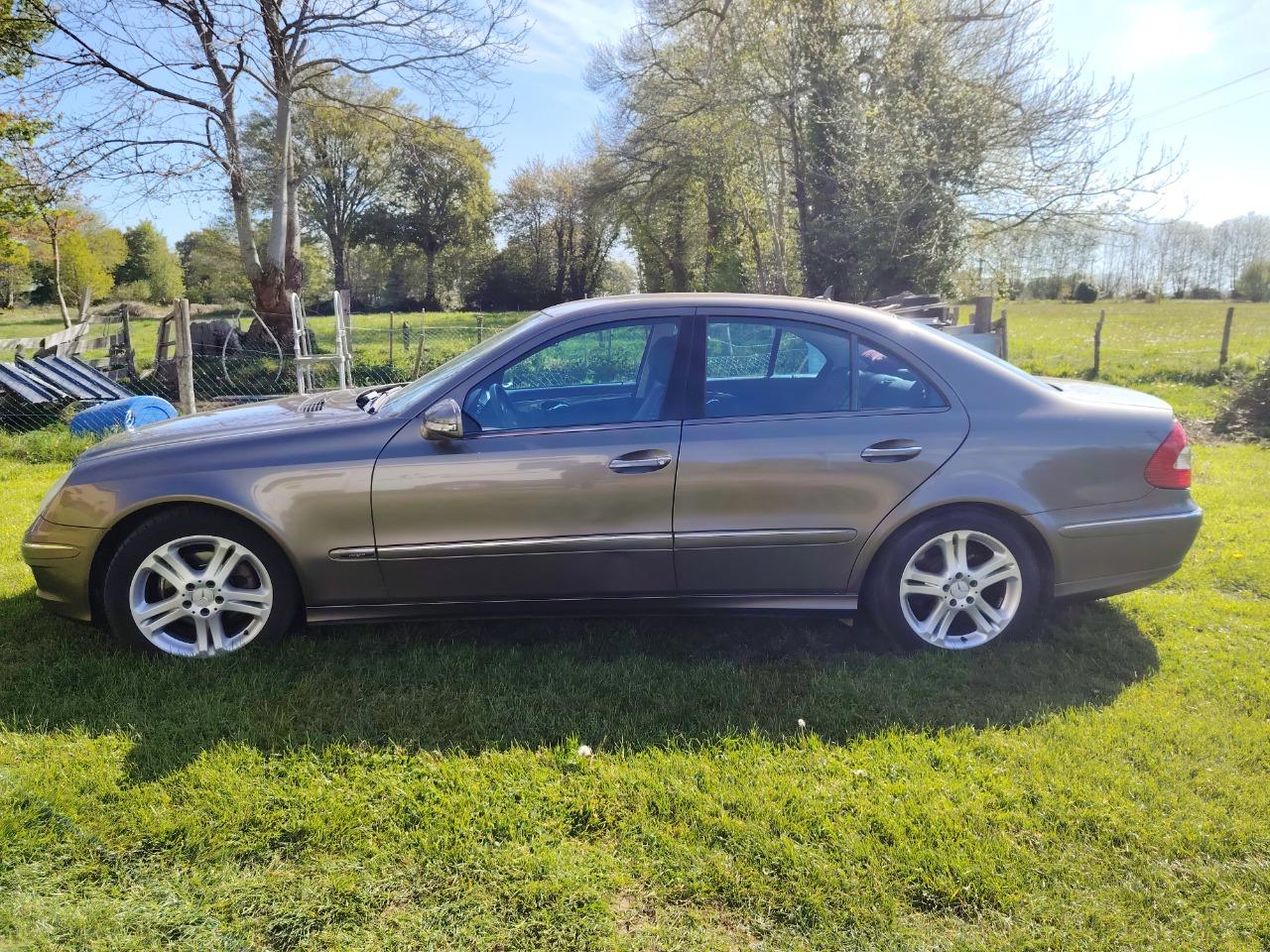 MERCEDES 280 E Cdi LesAnciennes.com