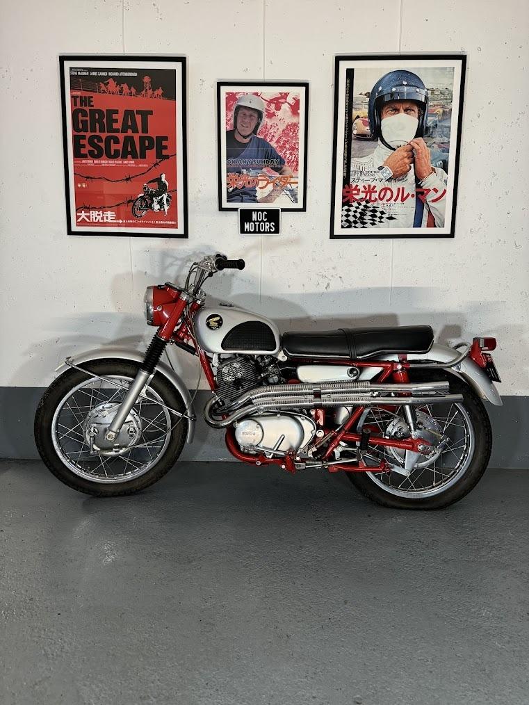 HONDA C77 scrambler - 1966 LesAnciennes.com