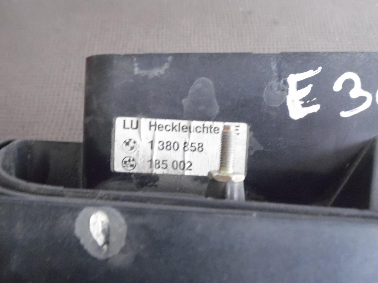 CABOCHON FEU ARRIERE DROIT 63211385382 BMW E30 LesAnciennes.com