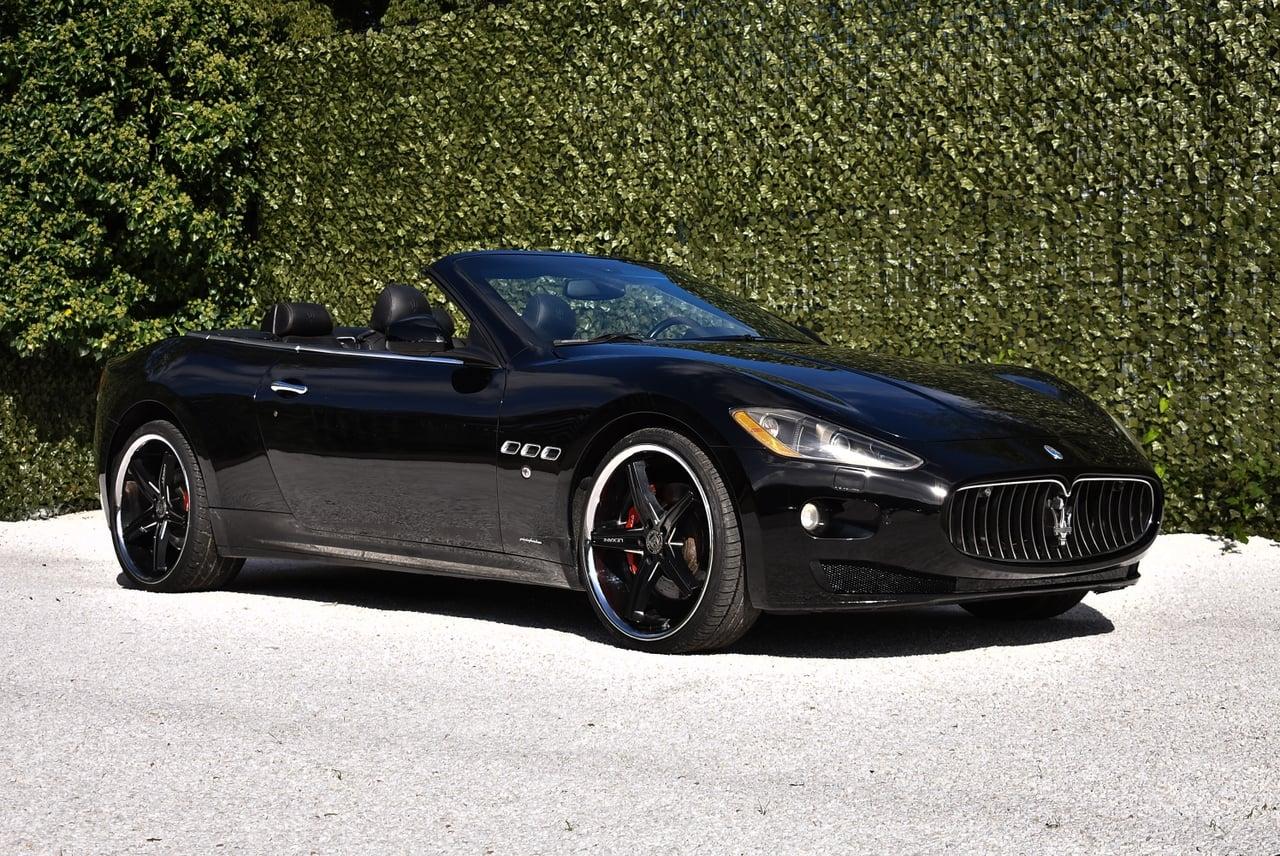 2011 Maserati GranCabrio 4.7L V8 LesAnciennes.com