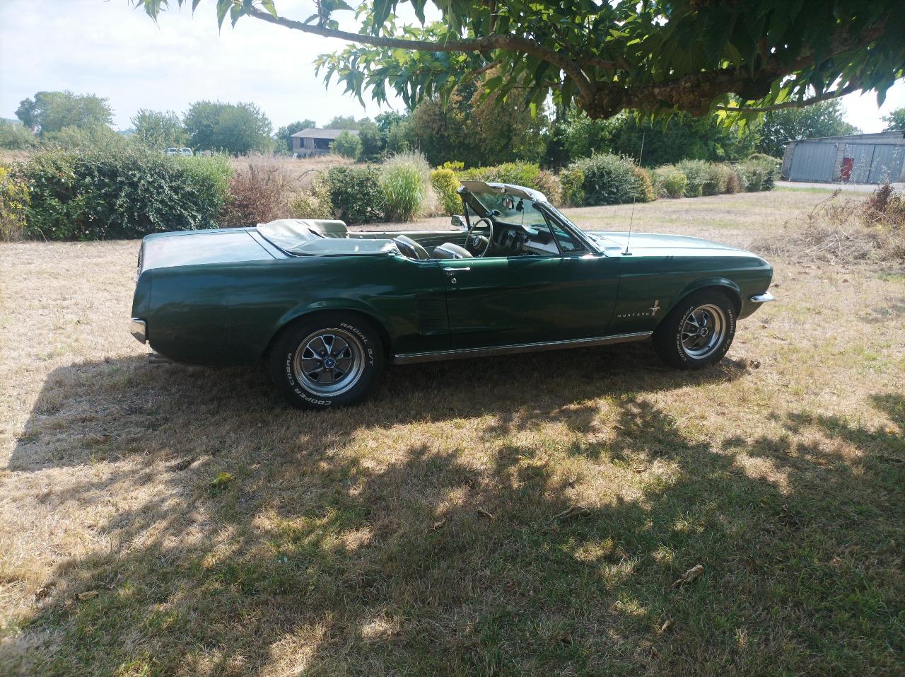FORD Mustang Cabriolet - 1967 LesAnciennes.com