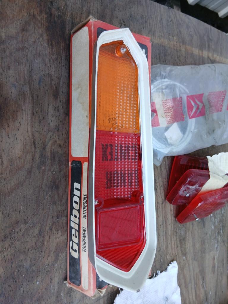 Feux RENAULT 16 (R16) LesAnciennes.com