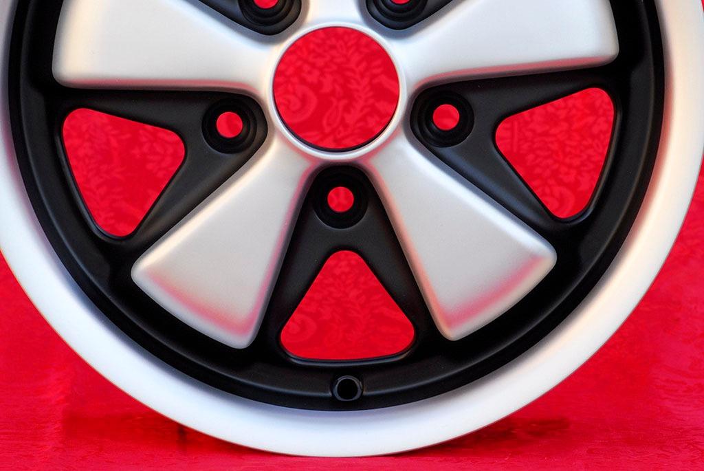 1 pc. jante Porsche Fuchs 6x15 ET36 356 C SC 911 - LesAnciennes.com
