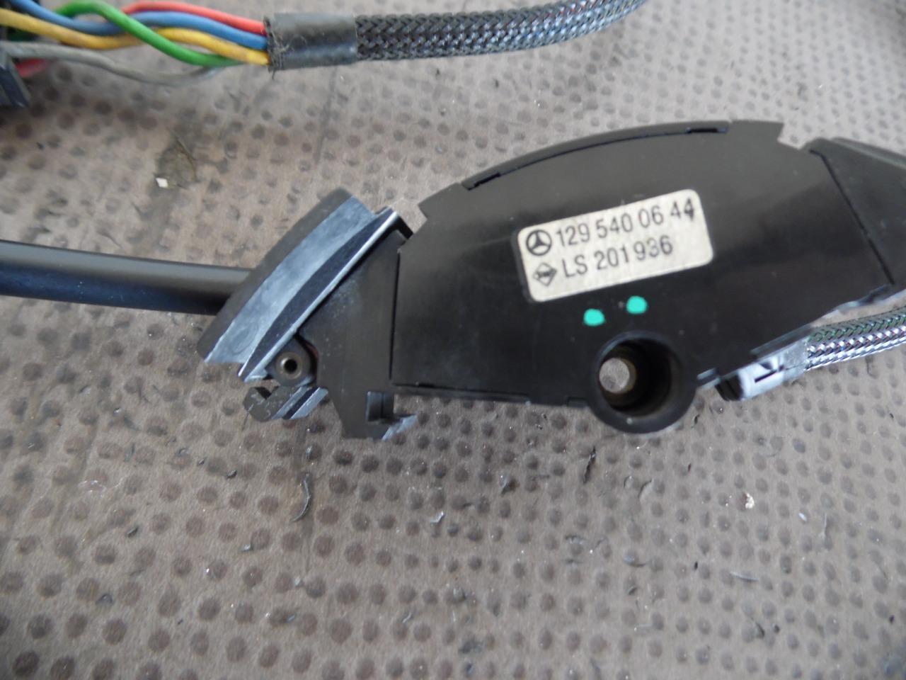 COMMANDE TEMPOMAT 1295400644 MERCEDES SL R129 LesAnciennes.com