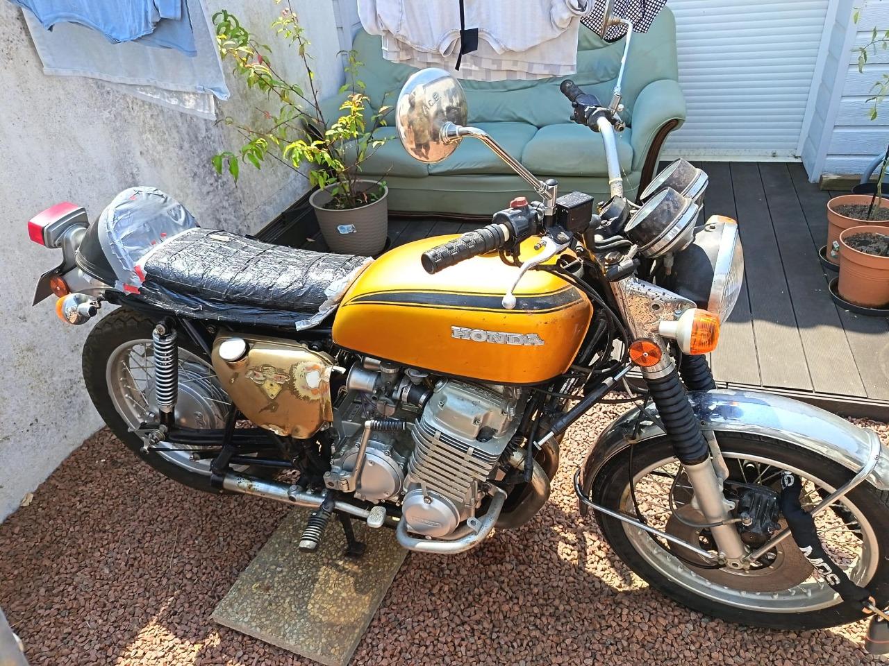 HONDA CB 750 Four K2 - 1974 LesAnciennes.com