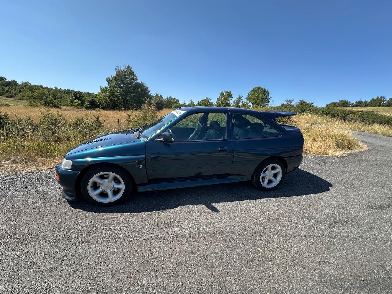 FORD Escort Cosworth - 1994 LesAnciennes.com