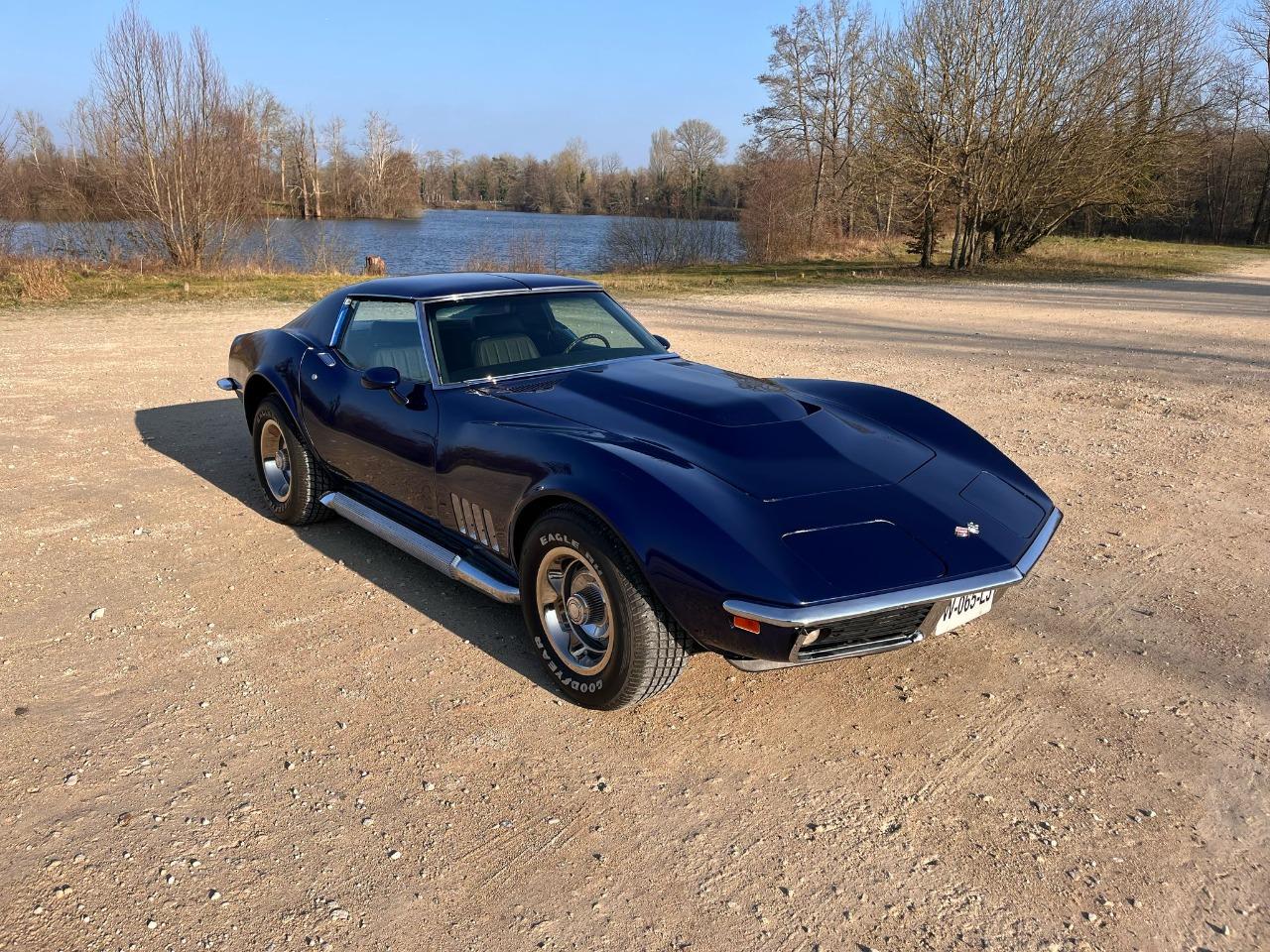 CHEVROLET Corvette Small Block - 1969 LesAnciennes.com