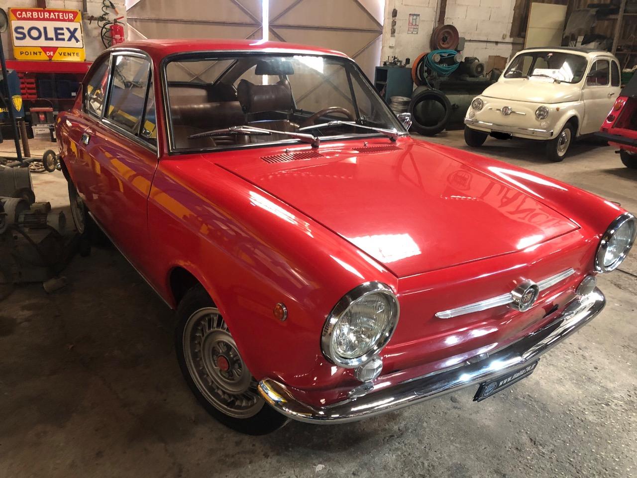 FIAT 850 Coupé sport - 1966 LesAnciennes.com