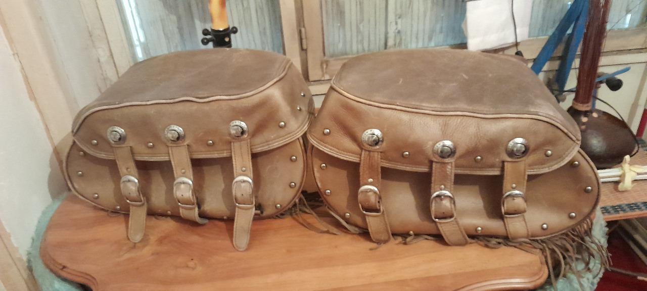 Sacoche cuir INDIAN Chief Vintage 2014 SPRINGFIELD LesAnciennes.com