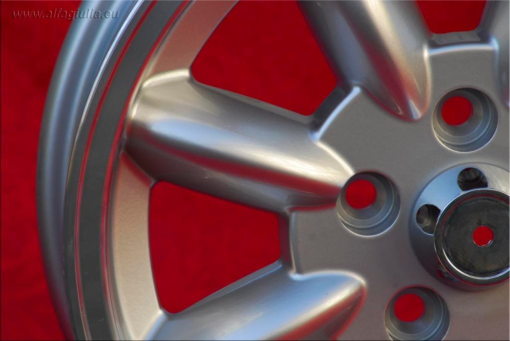 1 pc. jante Porsche Minilite 5.5x15 ET30 356C C SC LesAnciennes.com