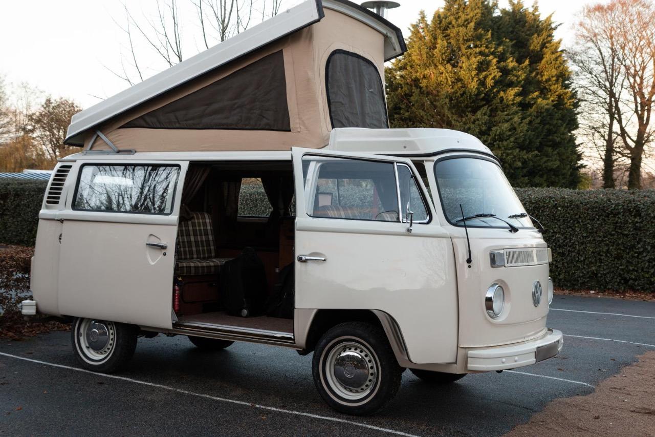VOLKSWAGEN Combi Type 2b - 1978 LesAnciennes.com