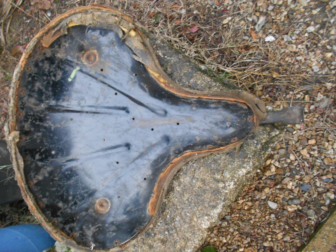 Armature de selle INDIAN cav LesAnciennes.com