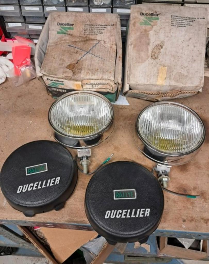 Phares DUCELLIER Rallye LesAnciennes.com
