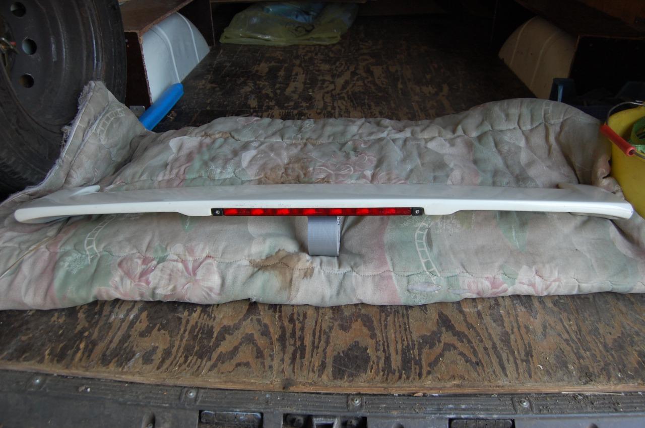 Aileron PEUGEOT 309 Phase 1 LesAnciennes.com