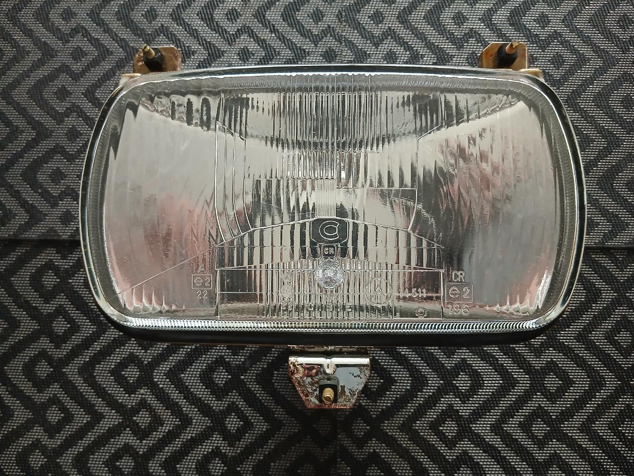 Phare code européen veilleuse CITROEN C25 série 1 LesAnciennes.com