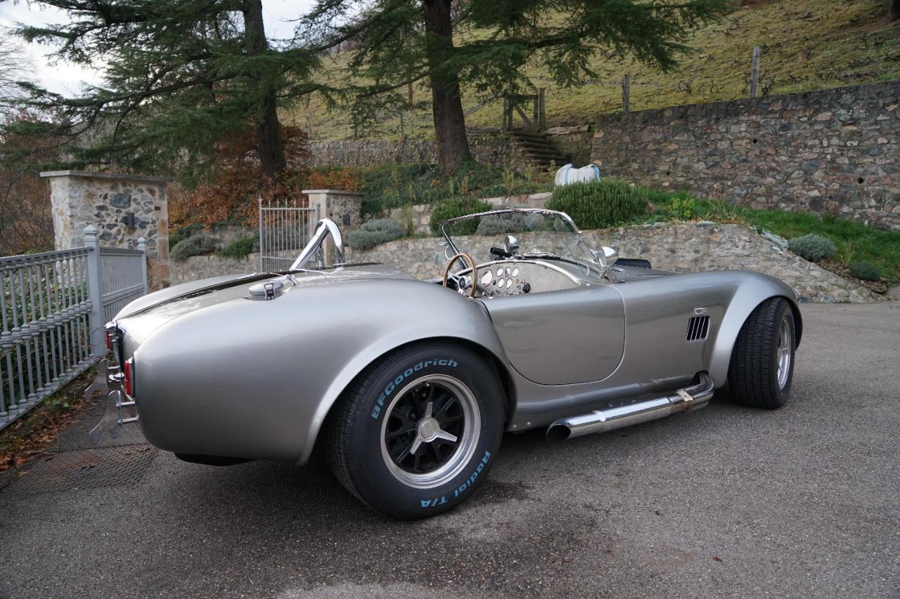 AC Cobra 427 Factory 5 Racing - 1965 LesAnciennes.com