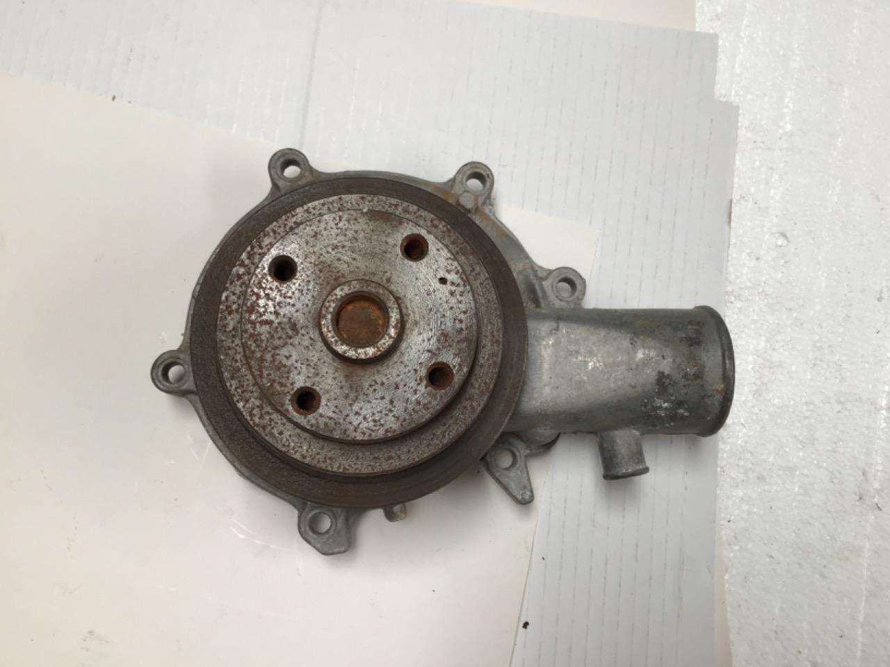 POMPE À EAU OPEL MANTA. GT BEDFORD VAUXHALL LesAnciennes.com