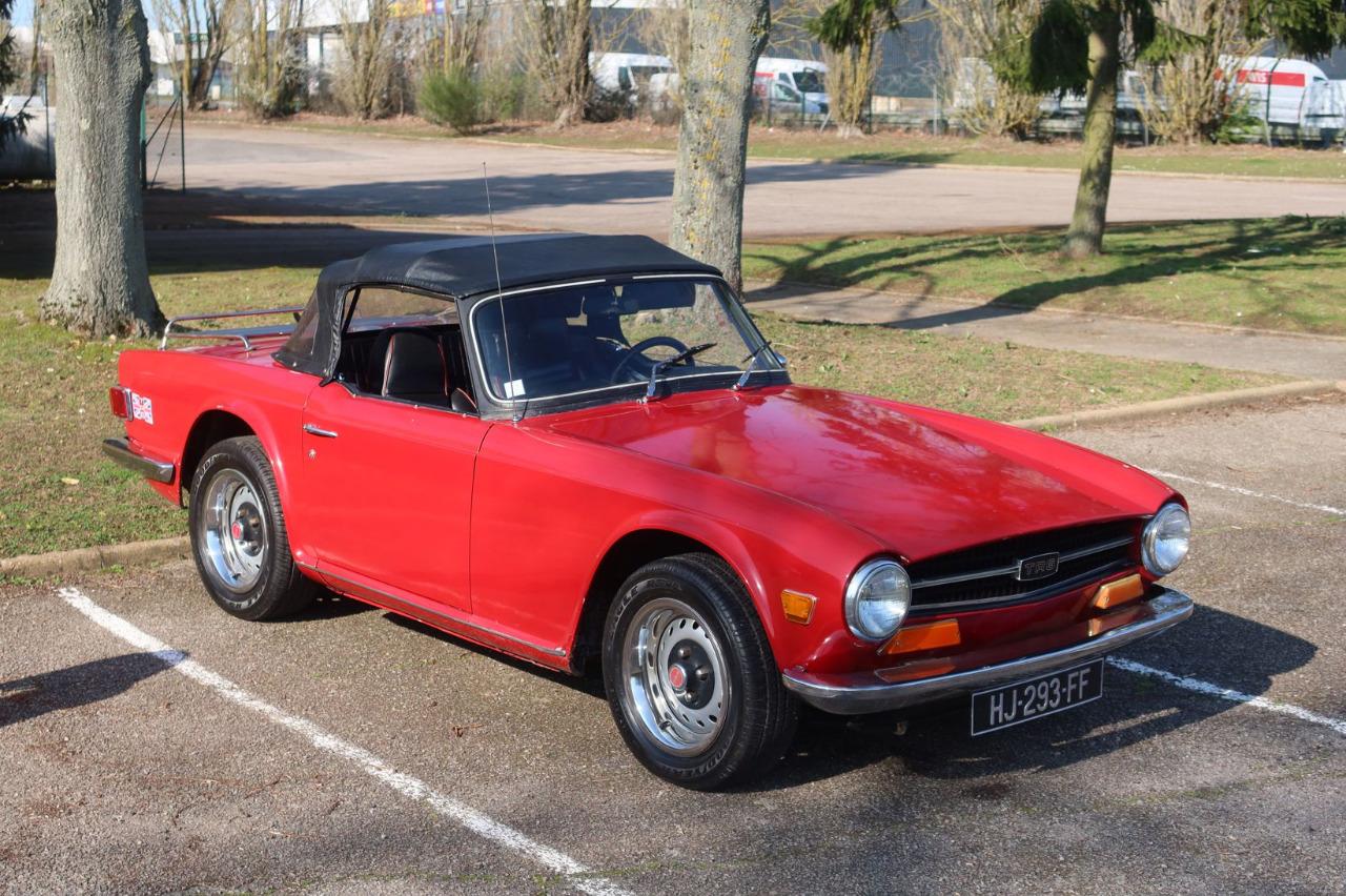 TRIUMPH TR6 - 1971 LesAnciennes.com