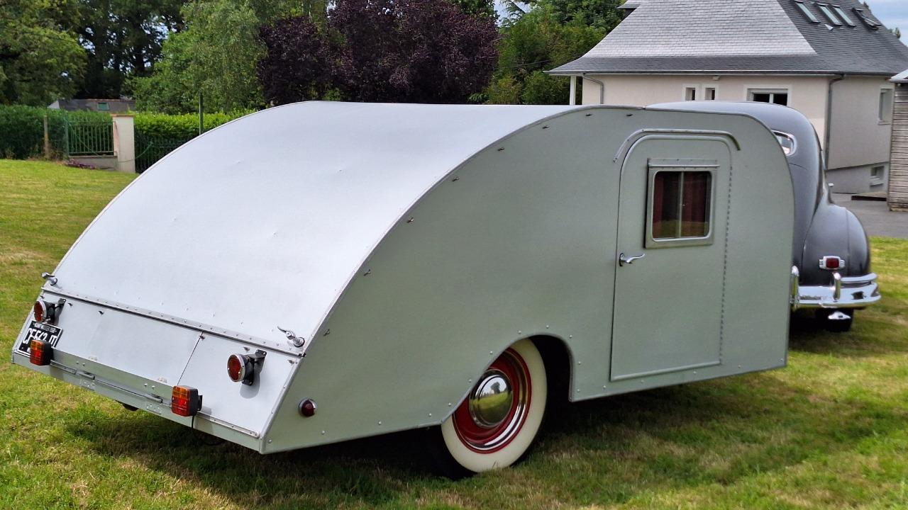 Authentique Tear-drop Américain 1950 LesAnciennes.com