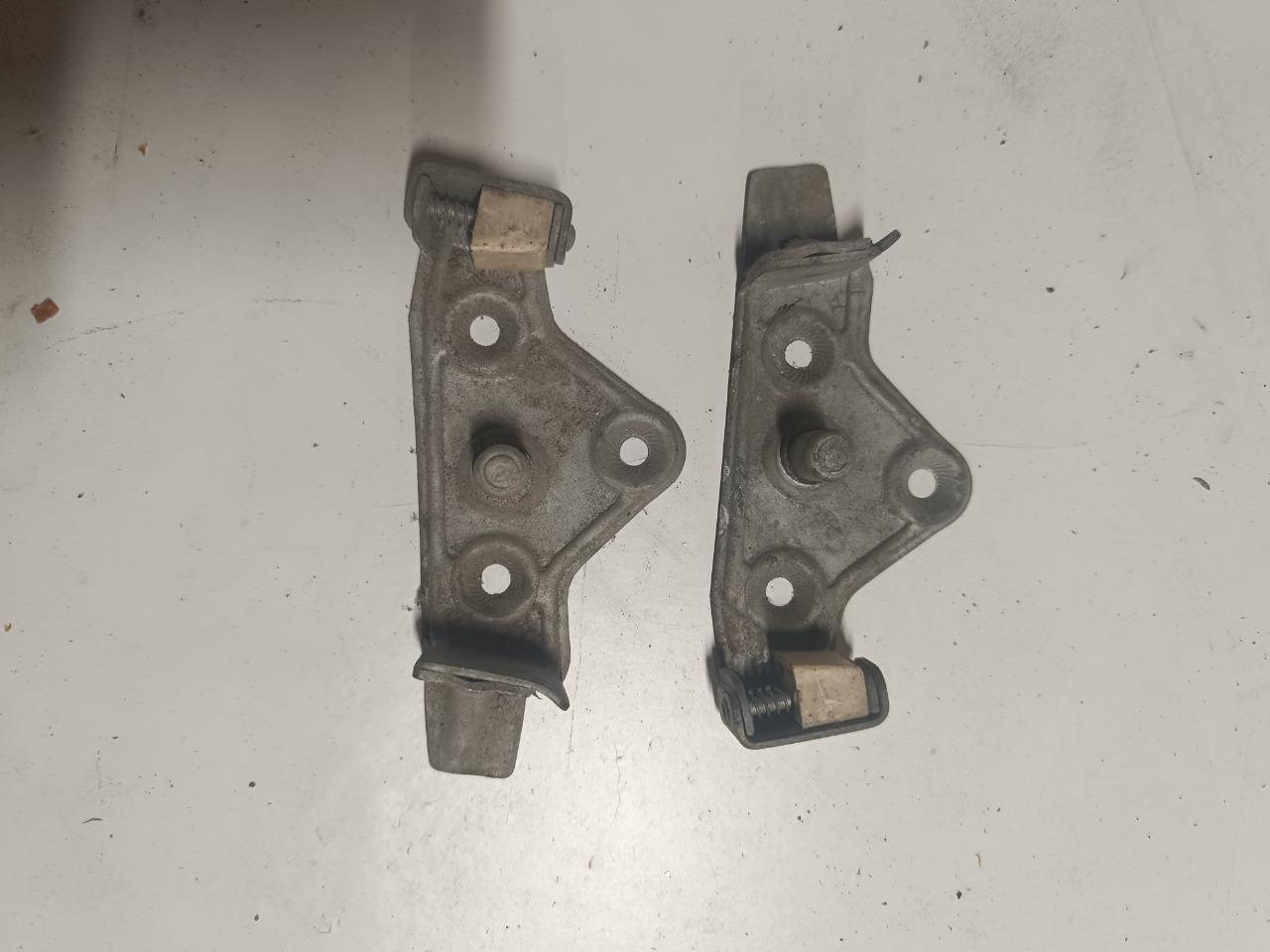 Panhard gache de portes LesAnciennes.com