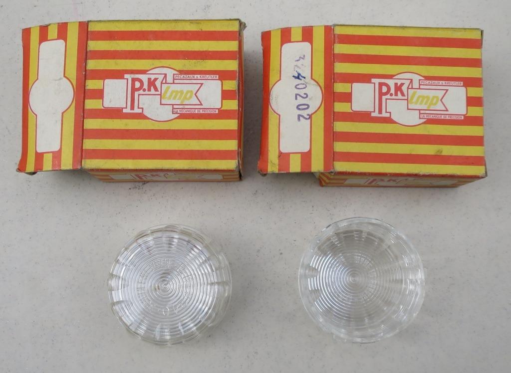 Plafonnier neuf RENAULT 4CV LesAnciennes.com