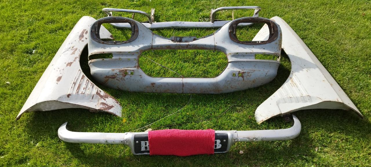 Lot de pièces CITROEN Ami 6 break LesAnciennes.com