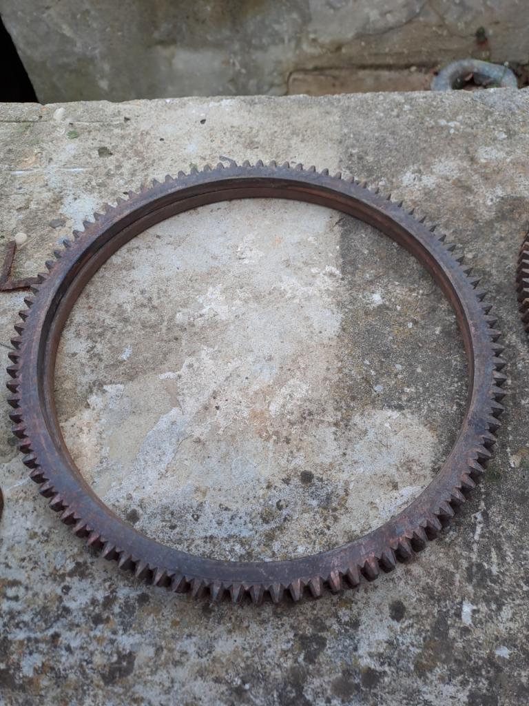 Couronnes DIVERS Divers LesAnciennes.com