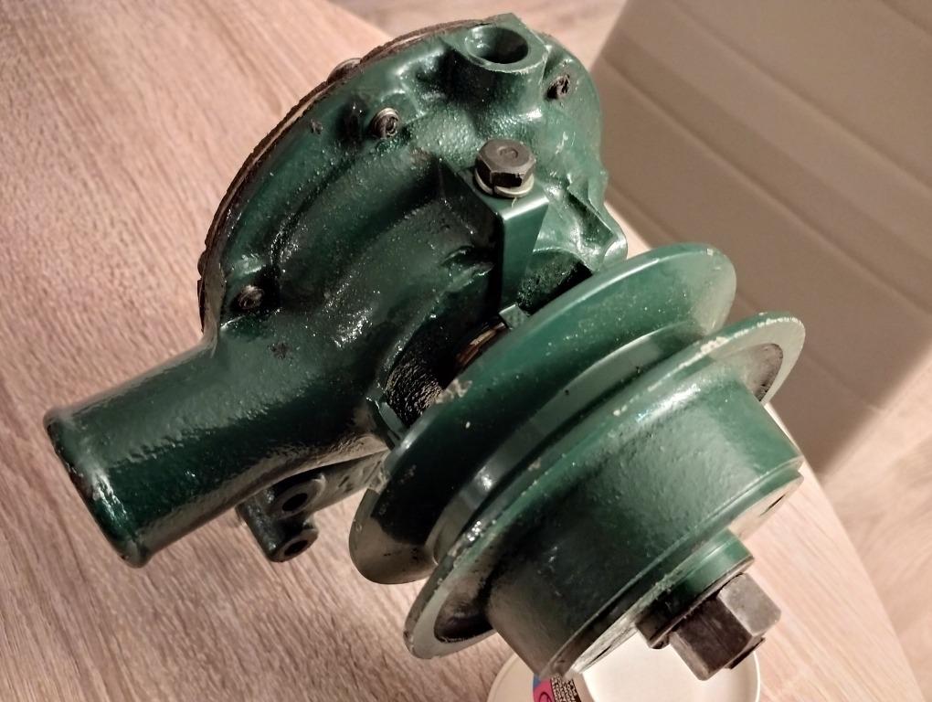 Pompe à eau Citroën C4 G ou Rosalie LesAnciennes.com