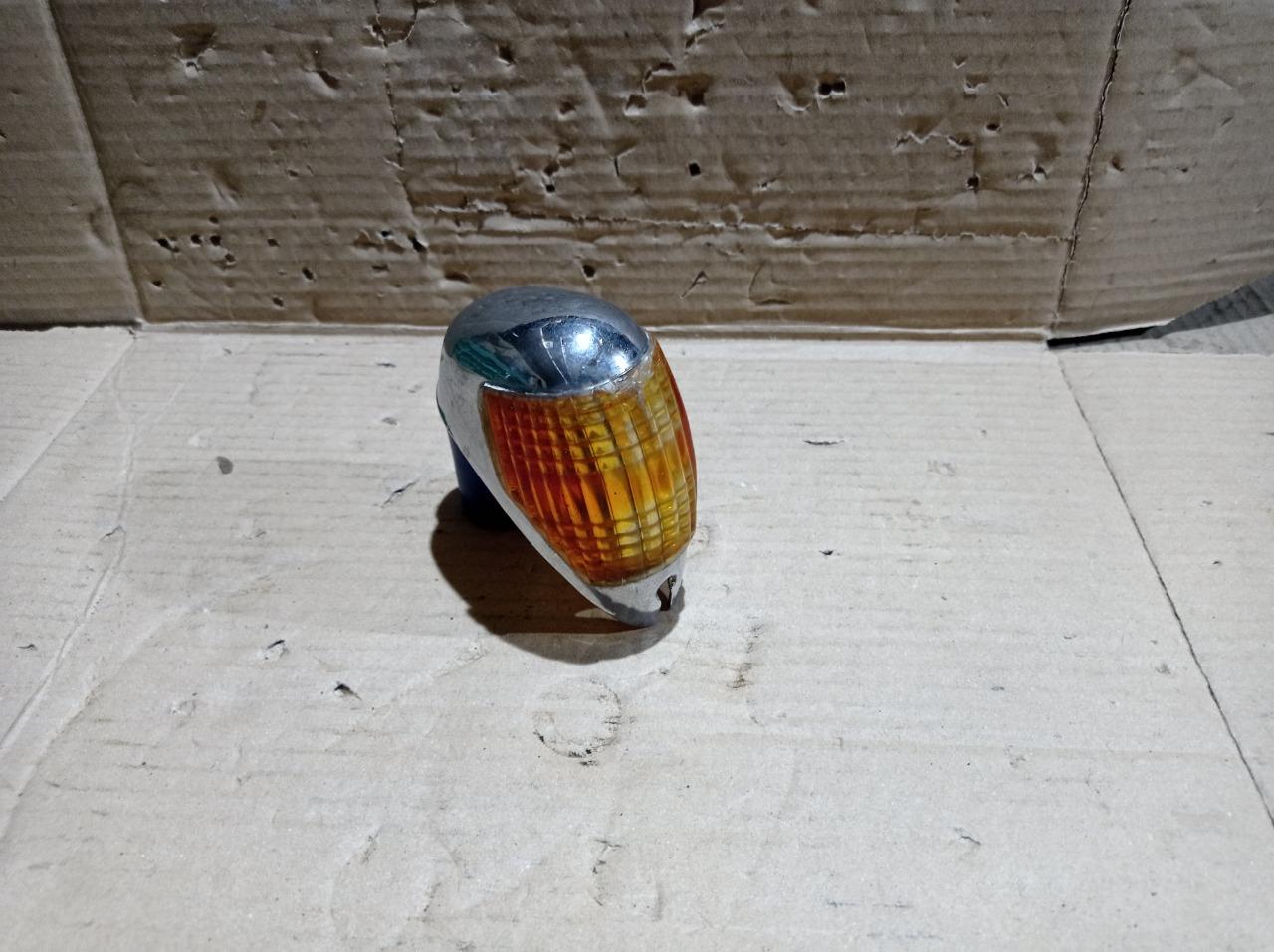 Cabochon De Feu Clignotant Avant Droit Alfa Romeo GT 1300 Junior / GT Bertone - Occasion