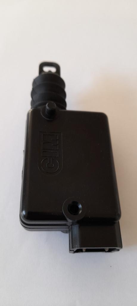 Moteur verrouillage serrures portes Renault LesAnciennes.com