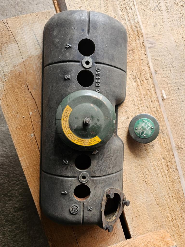 Cache culbuteur CITROEN DS LesAnciennes.com