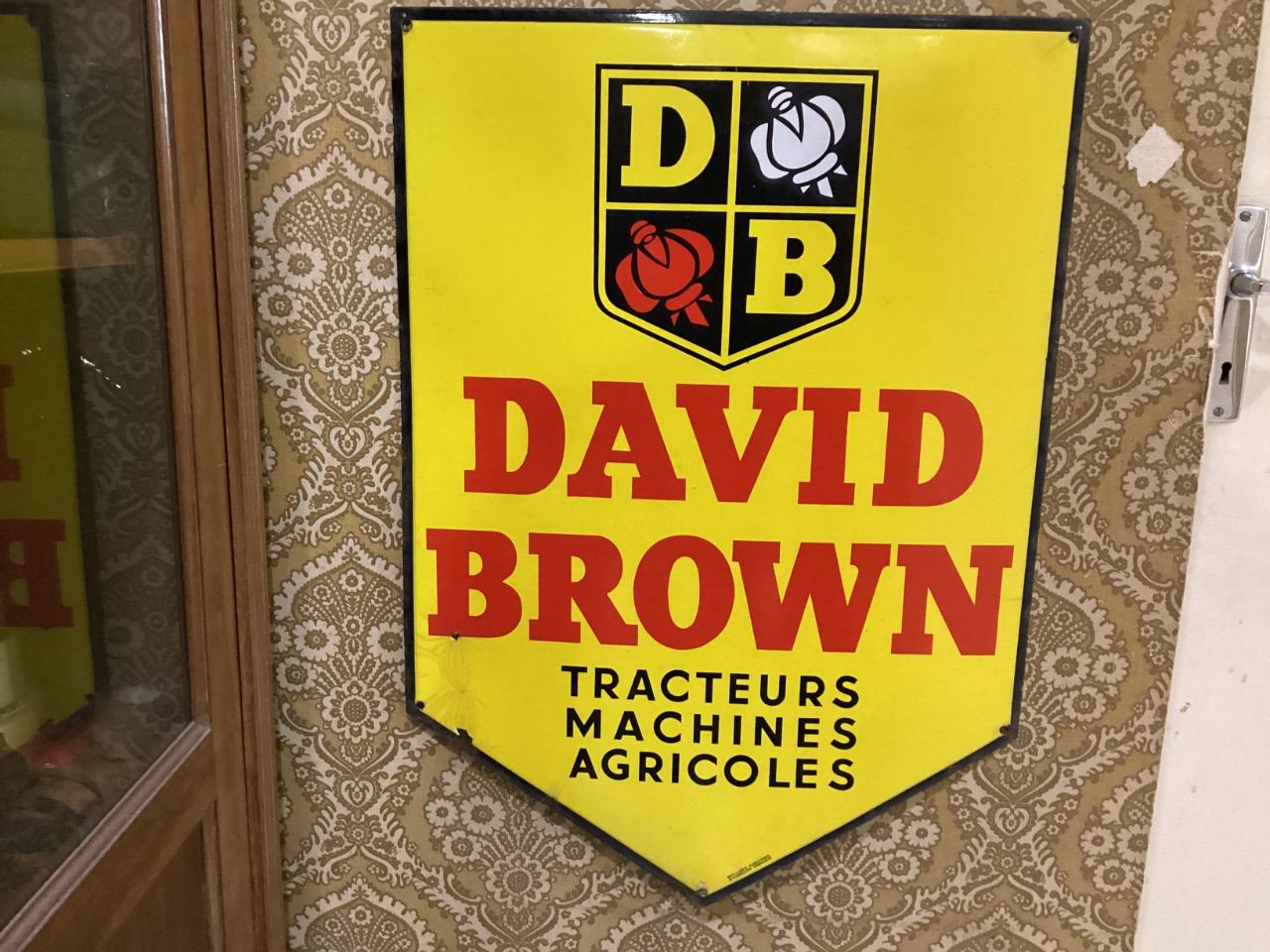 Pub émaillée David Brown, Aston Martin LesAnciennes.com