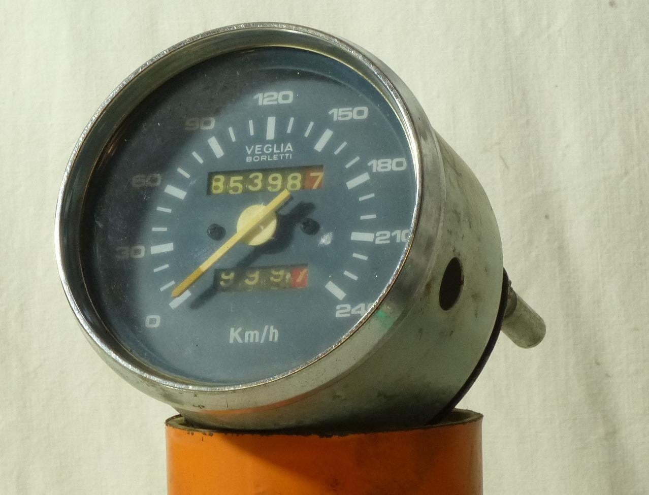 Compteur Guzzi Calif III LesAnciennes.com