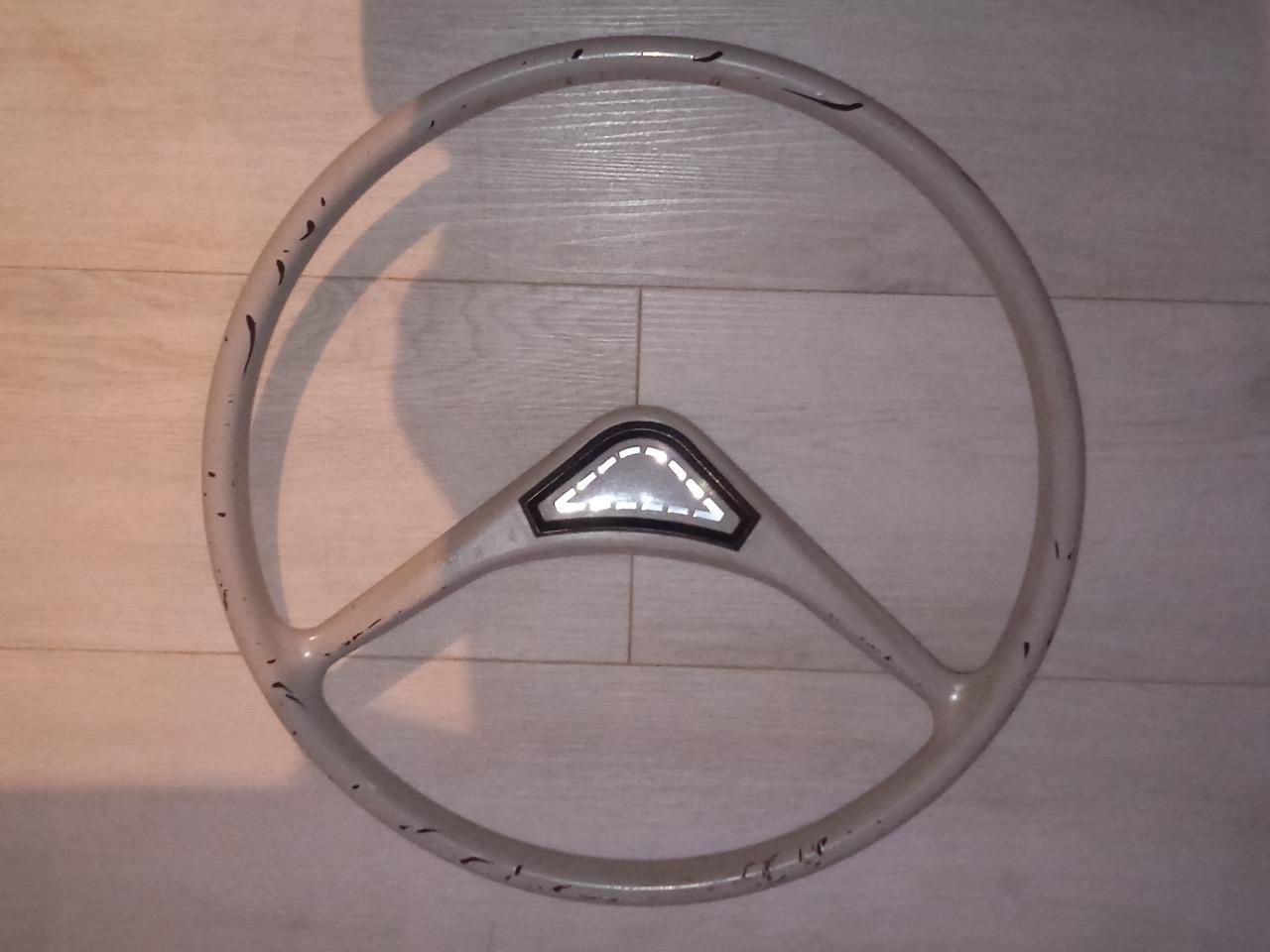 VOLANT QUILLERY CITROEN 2CV LesAnciennes.com