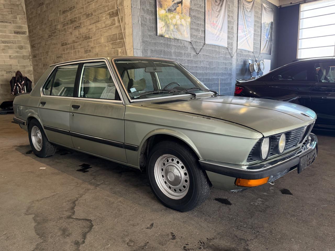 BMW 518 E28 - 1984 LesAnciennes.com