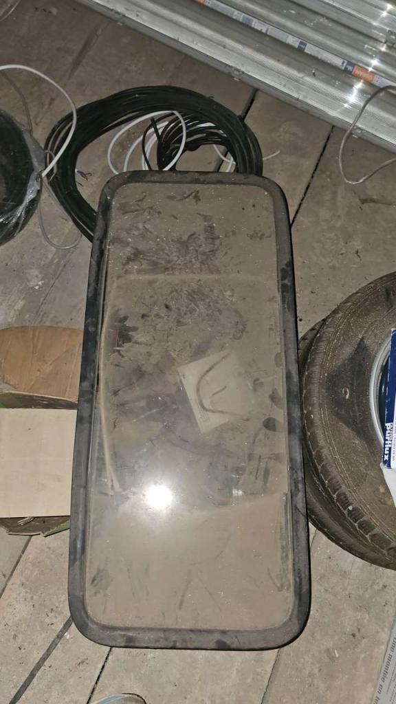 Vitre RENAULT 4L (R4L) F6 LesAnciennes.com