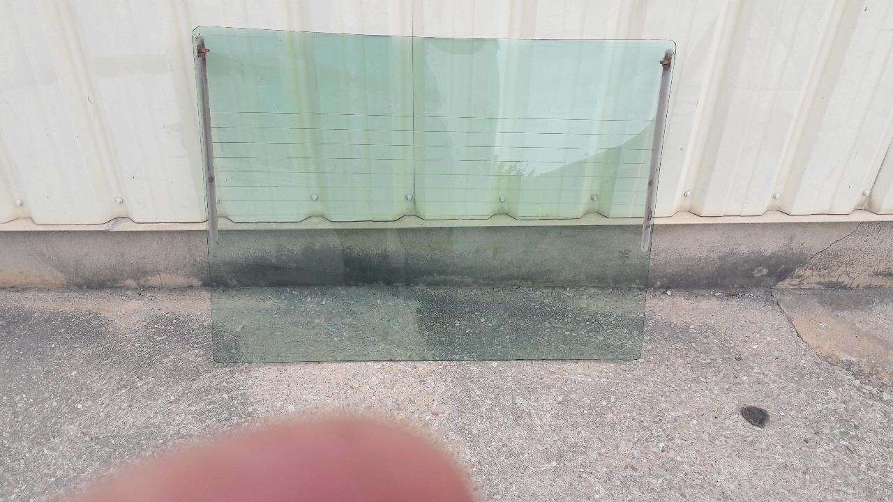 Lunette arrière ALFA ROMEO GTV gtv serie 1 LesAnciennes.com