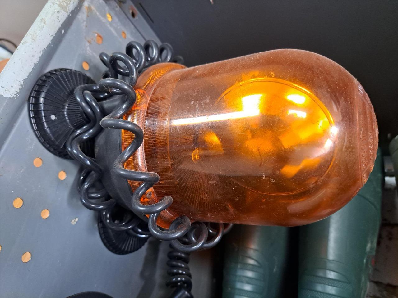 Pièces PAS DE MARQUE 12/24 v LesAnciennes.com