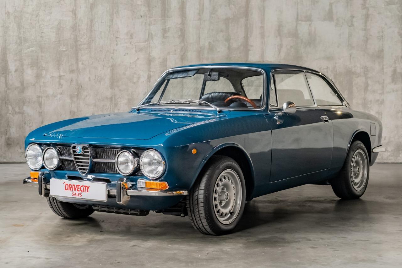 ALFA ROMEO 1750 1750 GTV - 1970 LesAnciennes.com
