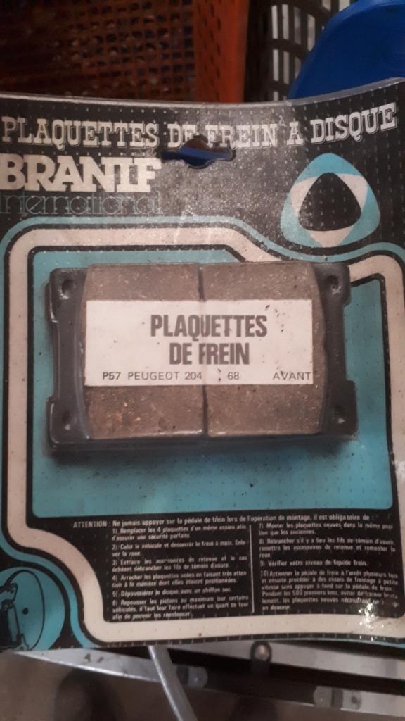 Pièces PEUGEOT 204 LesAnciennes.com