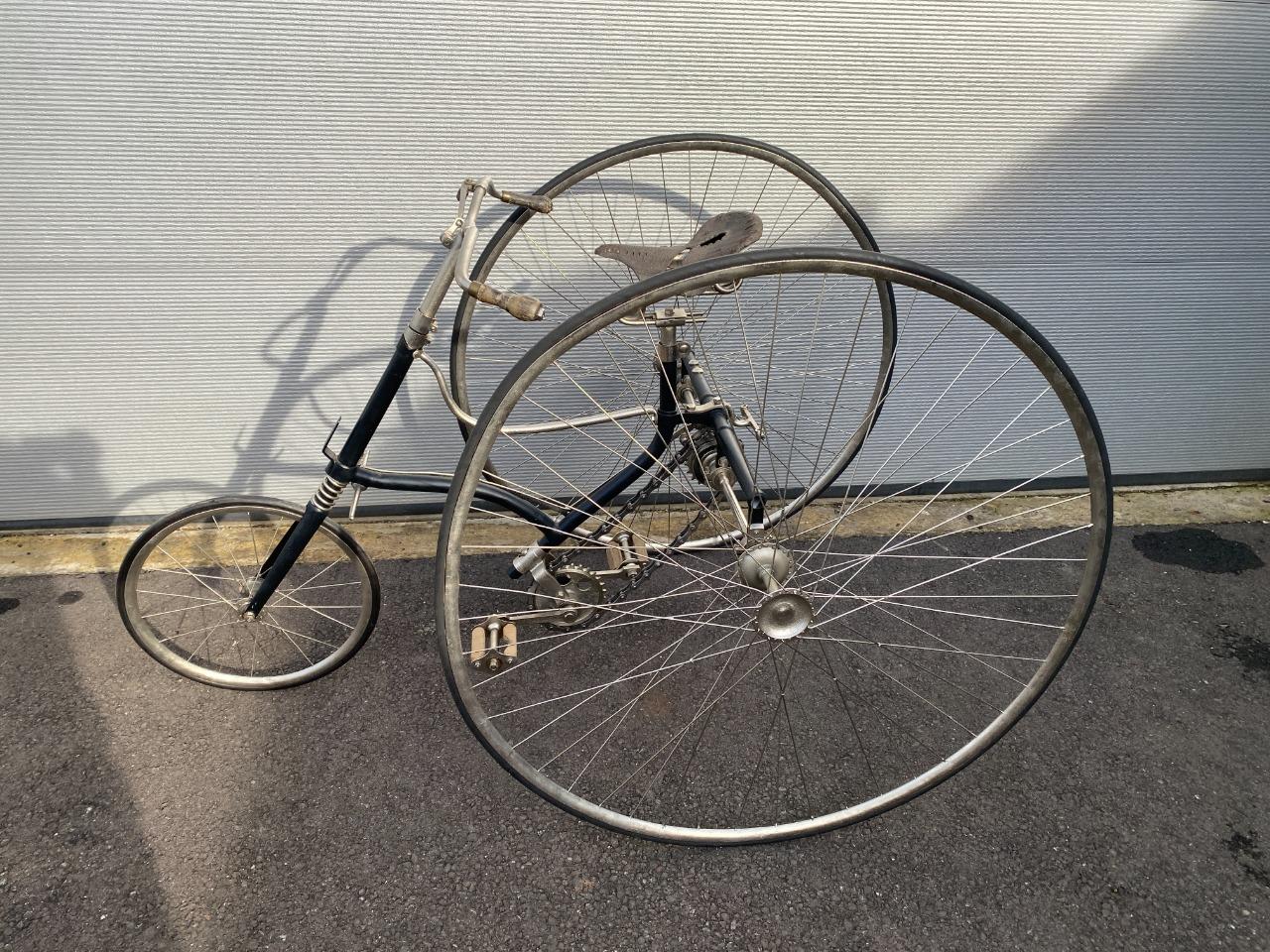 Velo tricycle 1890 LesAnciennes.com