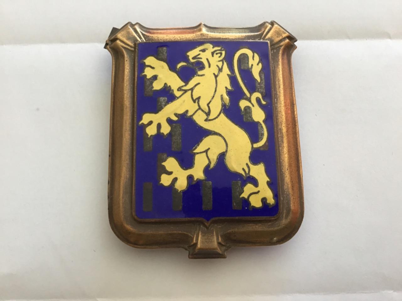 ÉCUSSON MALLE ARRIÈRE PEUGEOT 203 LesAnciennes.com