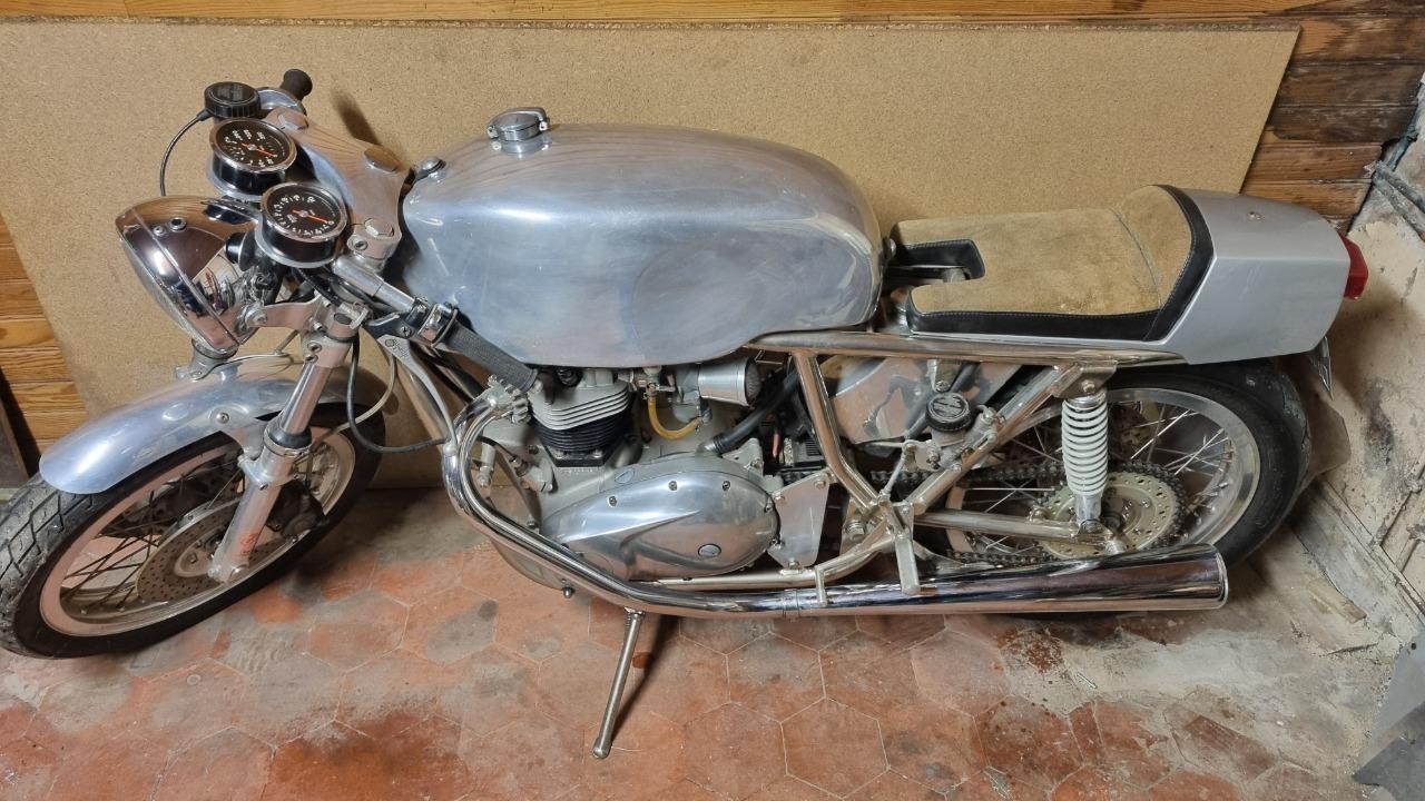 TRIUMPH RICKMAN TR7RV - 1973 LesAnciennes.com