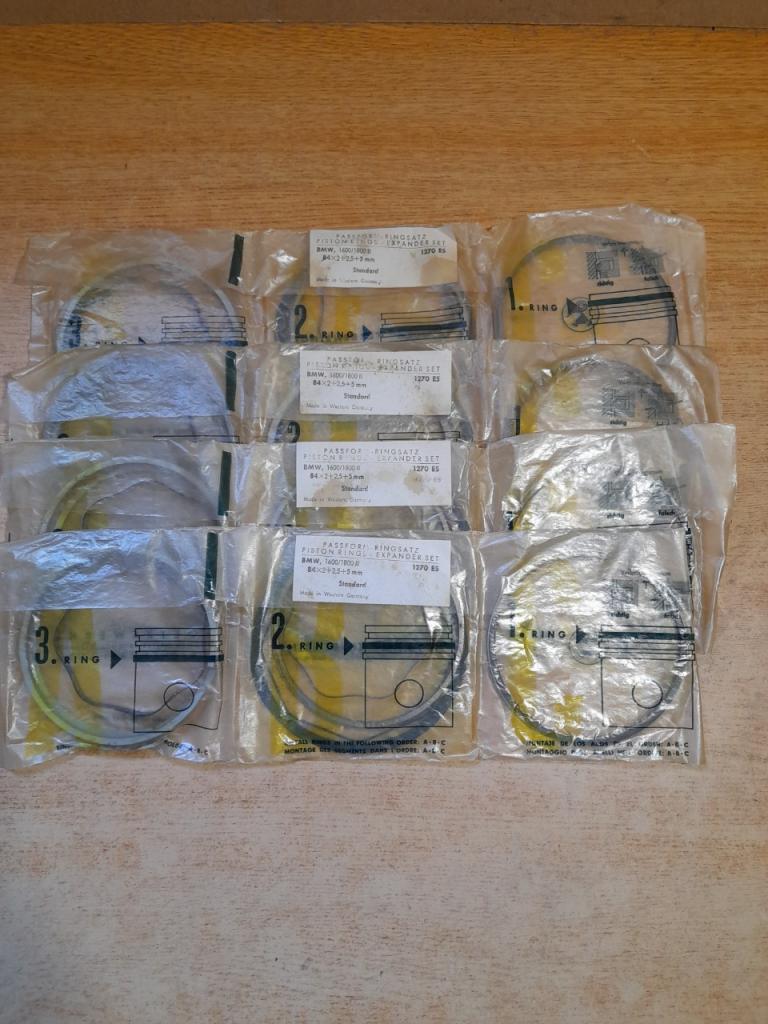 Jeu de segments Bmw 1600-1800II LesAnciennes.com