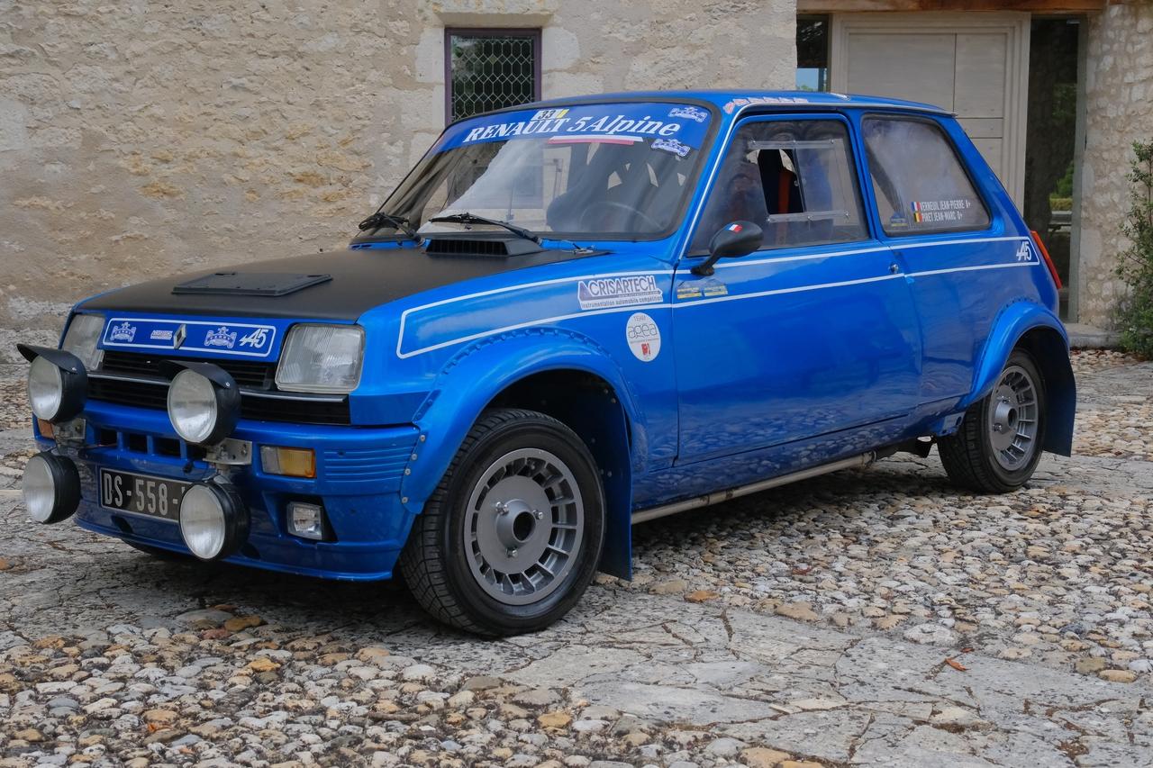 1977 Renault 5 Alpine ‘Atmospheric’ LesAnciennes.com
