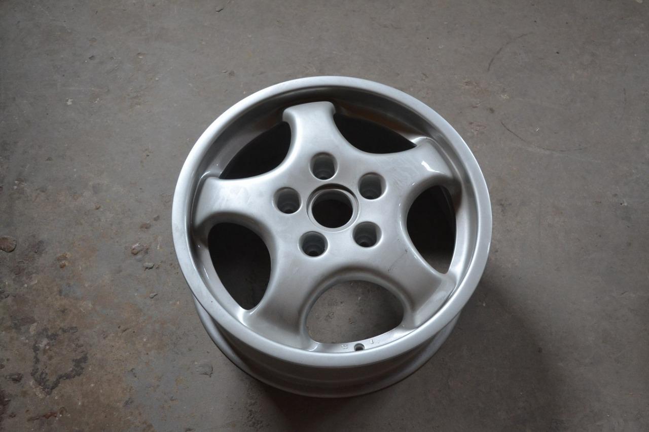 Jante CUP 7x17 PORSCHE 968 LesAnciennes.com