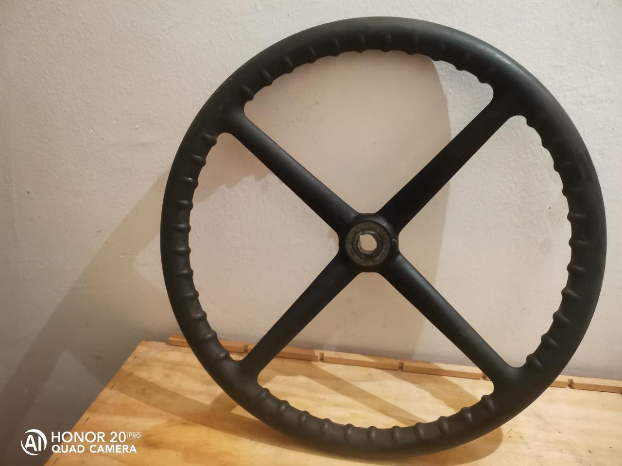 Volant LesAnciennes.com