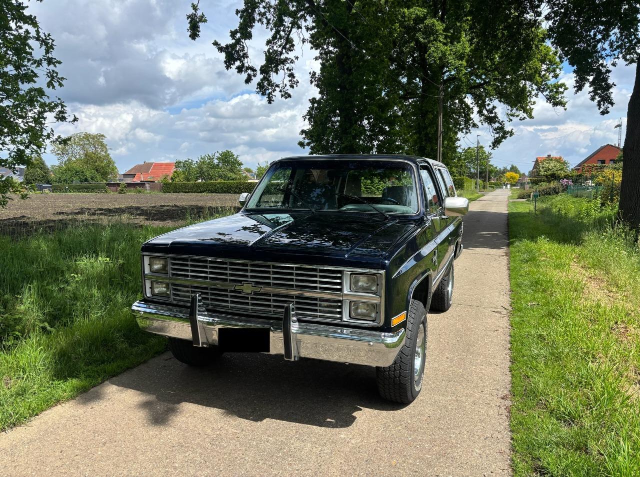 CHEVROLET BLAZER K5 5.0 V8 B/A 4WD - 1984 LesAnciennes.com
