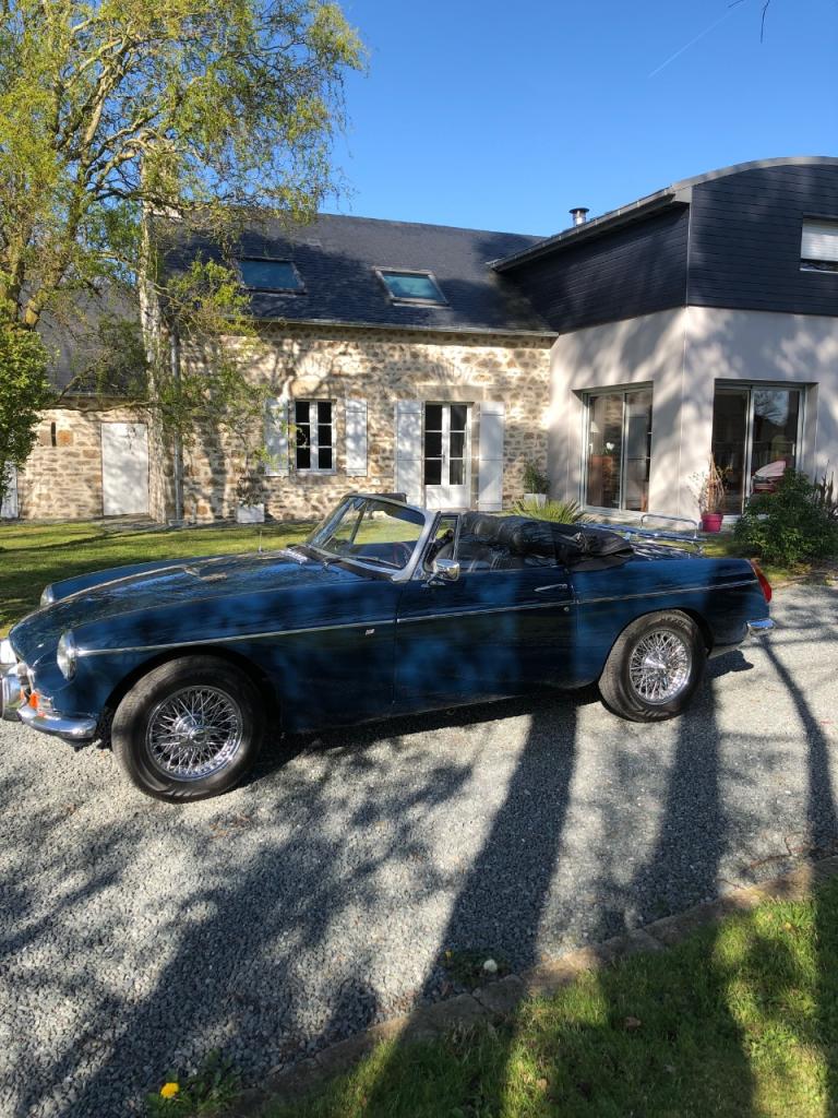 MG MGB Roadster cabriolet - 1971 LesAnciennes.com